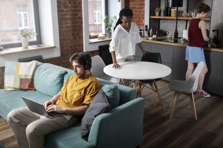 full-shot-roommates-spending-time-home-min